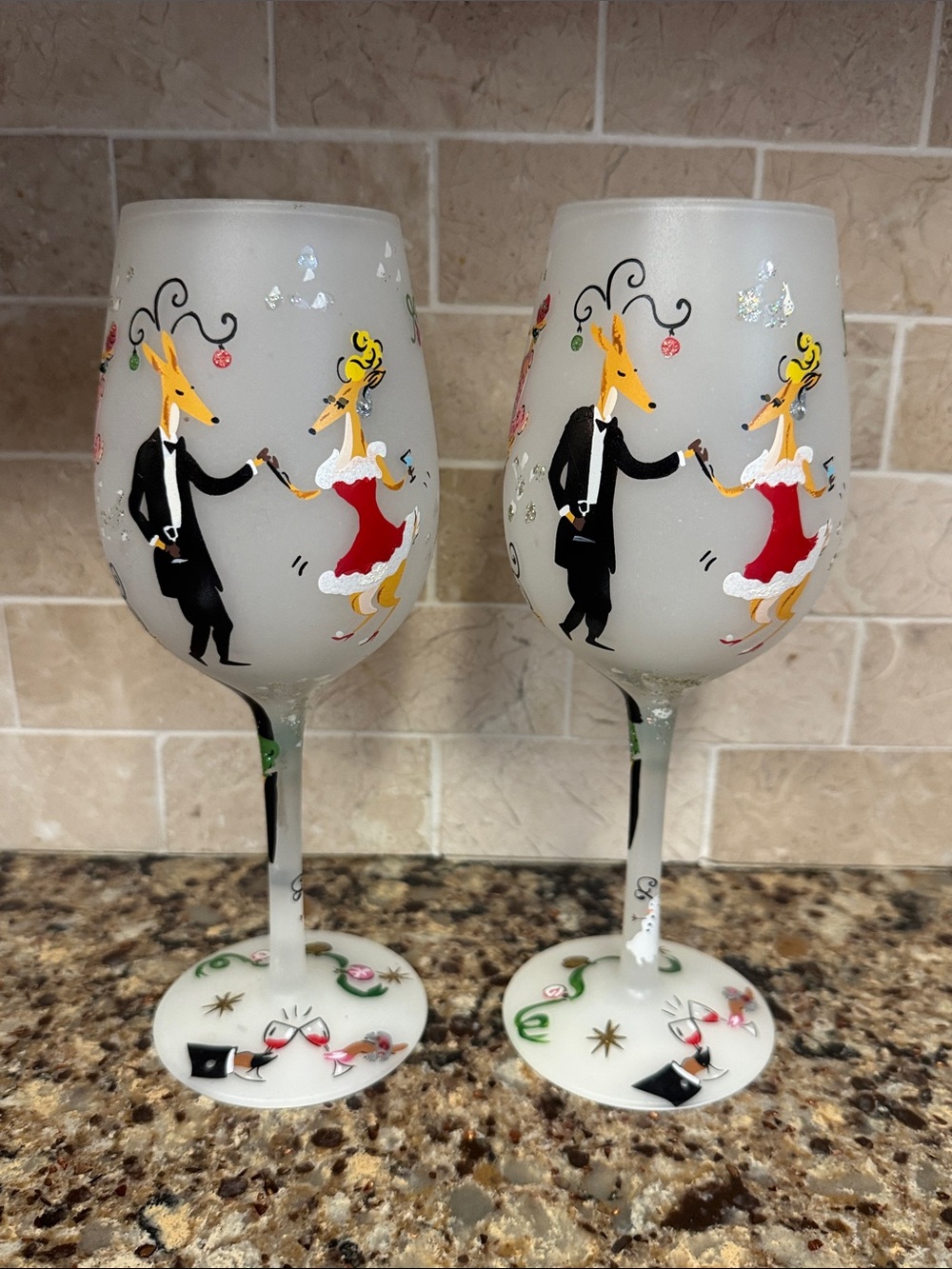 Hand-Painted Christmas Holiday Wine Glasses - Set of 2 - White Frosted